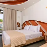 Aparthotel La Isola