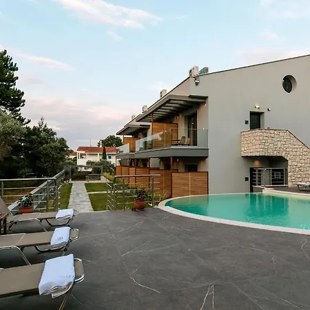 La Isola سكالا بوتامياس