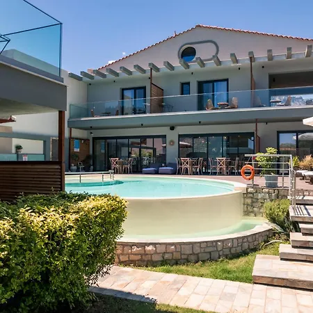 La Isola 3*